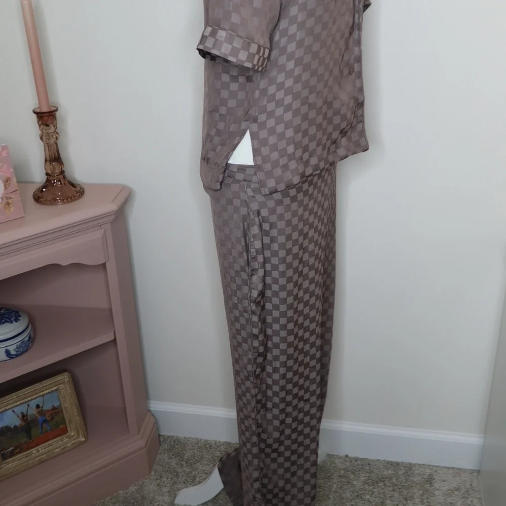 NWT 2 Piece Set Gap Body Checkered Pajamas in Taupe XS/XXS